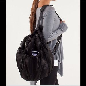 LULULEMON Bliss Bag, Black